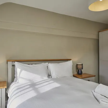 Semesterbostad Hayy Bondgate 3 Bedroom Harewood Leeds (West Yorkshire)